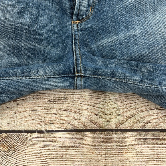 A Golde Isabel Jean - Picture 8 of 11